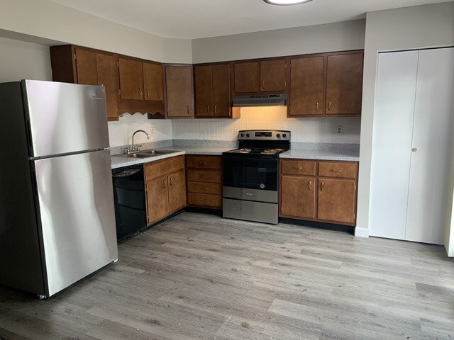 Photo - 7372 Hazelcrest Dr Townhome