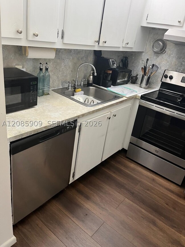 Photo - 159 Ventnor Dr Unit 159