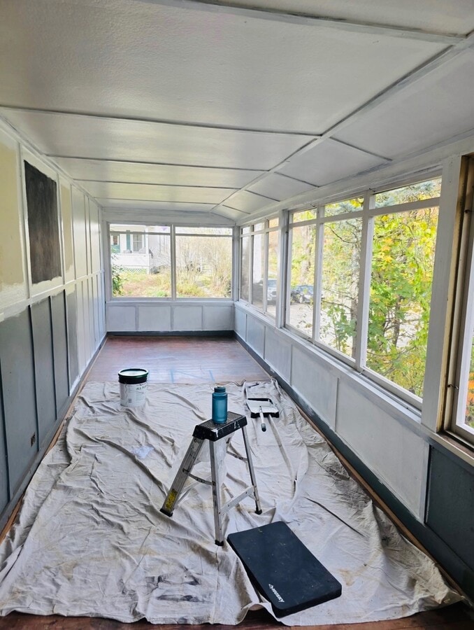 Photo - 995 Western Ave