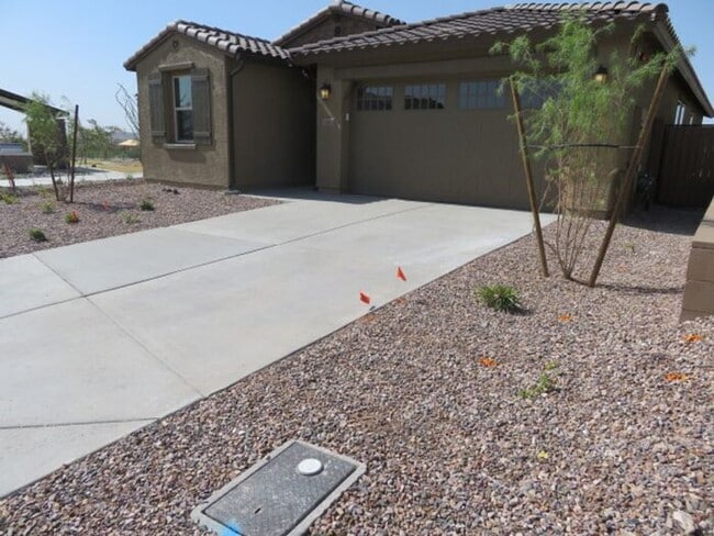 Building Photo - ****$500 off December Rent****Beautiful 5 Bedroom 3 Bath In Mystic at Lake Pleasant