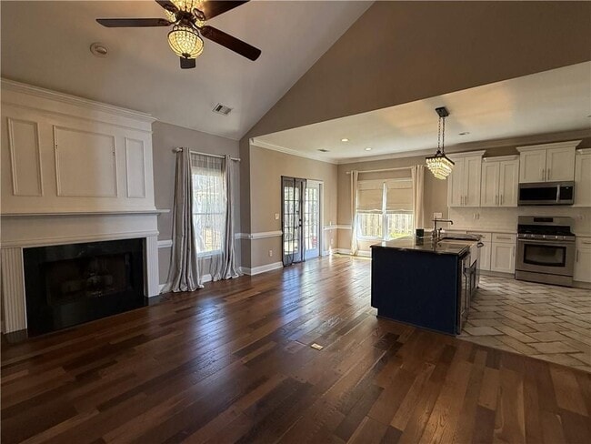 Photo - 1180 Downyshire Dr