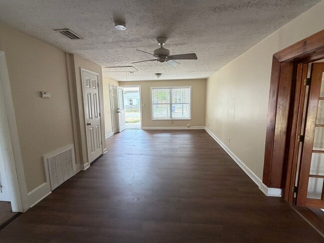 Photo - 3 bed 2 bath