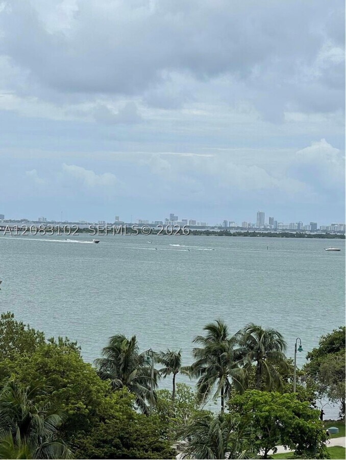 Photo - 1900 N Bayshore Dr Unit 810