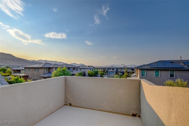 Building Photo - 9702 Starlight Ridge Ave