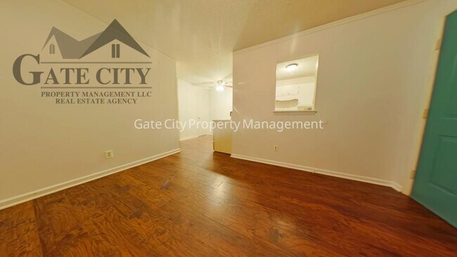 Photo - 5661 Hornaday Rd