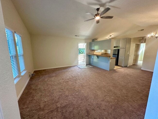Photo - Nice 3 bedroom, 2 bath Home located in his...