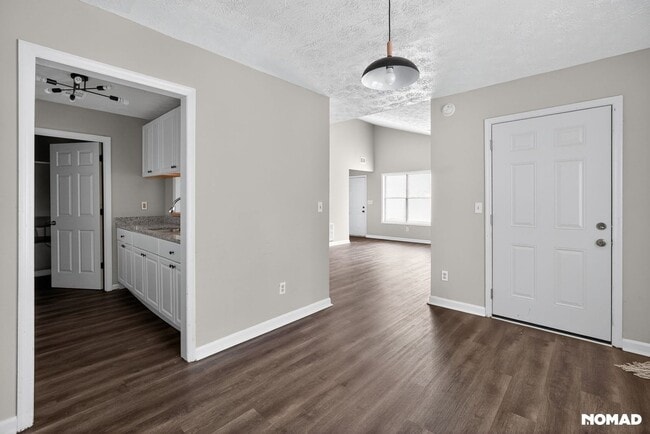 Photo - 5508 Windwood Rd