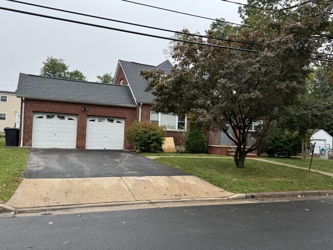 Photo - 1547 Lenox Pl