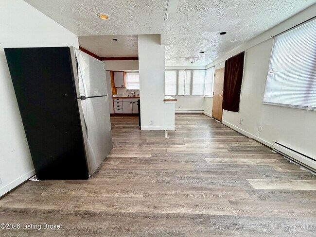 Photo - 900 Beecher St