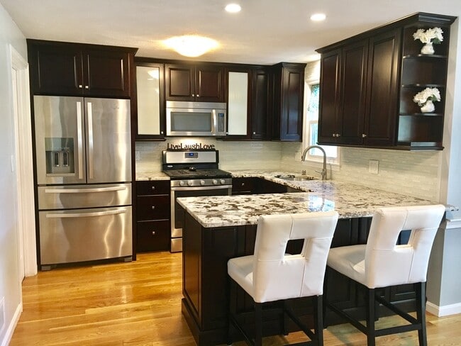 Photo - 188 Wellman Ave