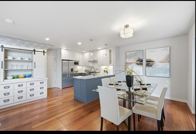 Photo - 2020 Centennial Dr