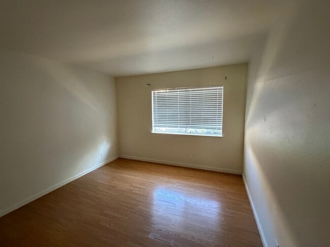 Photo - North Davis Charming 2 Bed 1 Bath - Available August 2026