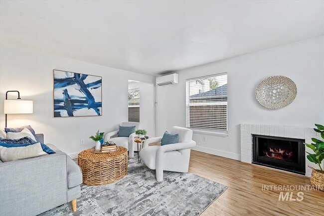 Photo - 916 N 32nd St