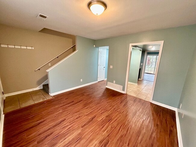 Photo - 2 Bedroom With a Bonus Room!