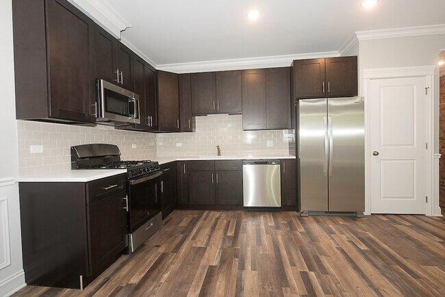 Photo - 4211 S Michigan Ave Unit 2N