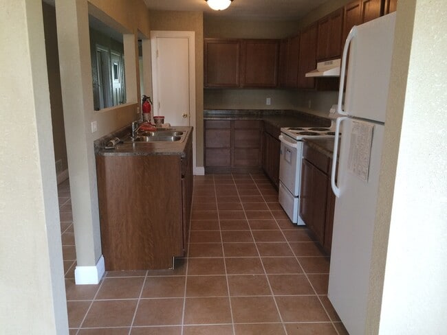 Photo - 313 Todds Ferry Rd