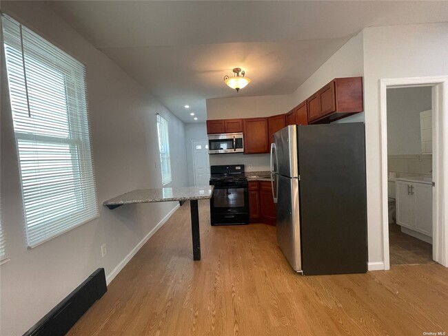 313 Beach 90th St Unit 2 Apartment For Rent in Queens, NY | ForRent.com