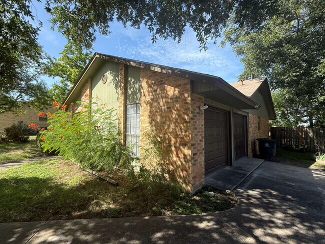 Photo - Charming Single-Story Corner Lot Home with...