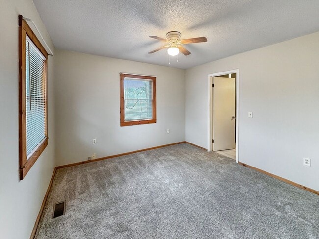 Photo - Cozy 2BR/1BA Single Family Home