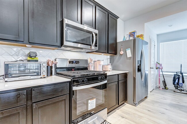 Photo - 29918 Gallatin River Ln