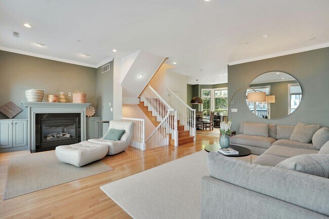 Photo - 3 Regency Pl