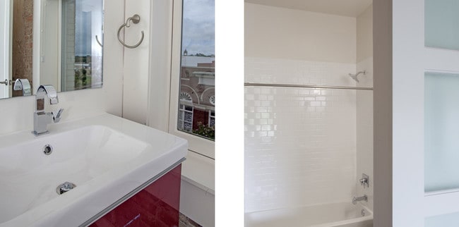 The America Bldg baños - Hub City Lofts