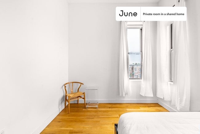 Photo - Room in Shared 5 bed/3 bath home Unidad B