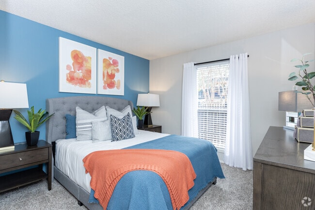 1BR,1BA-670SF