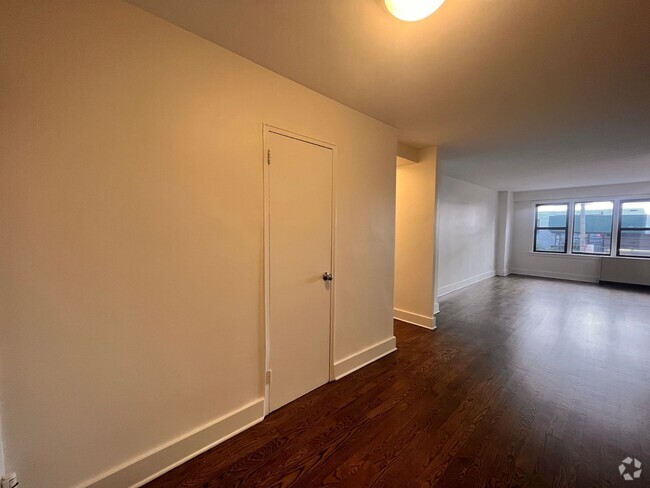 Building Photo - 220 E 63rd St Unit PHD Rental