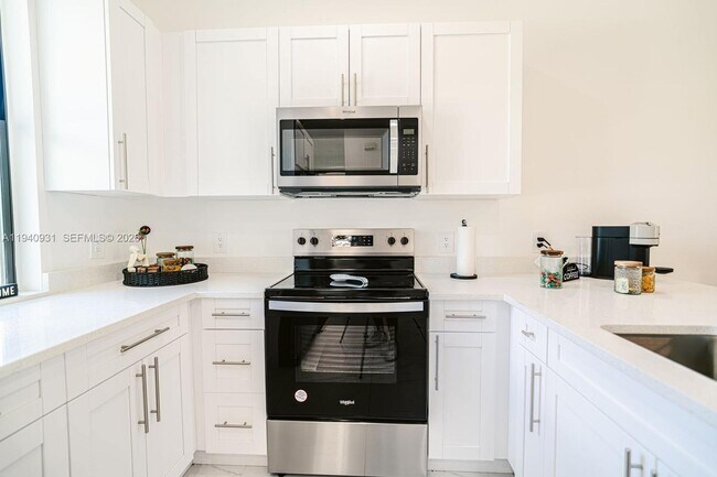 Photo - 1516-1518 W 12th St Unit 1