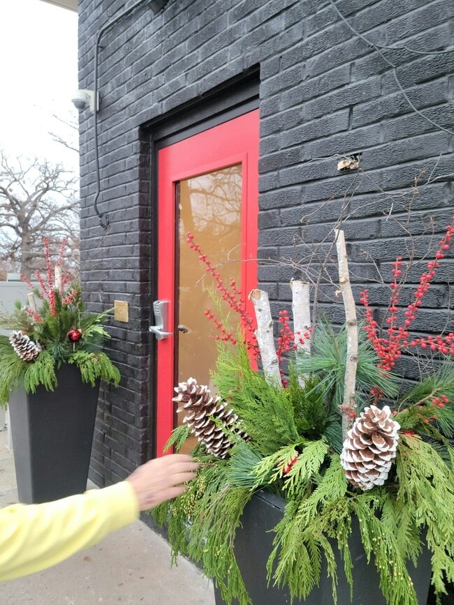 Photo - 421 College Ave Unidad 205