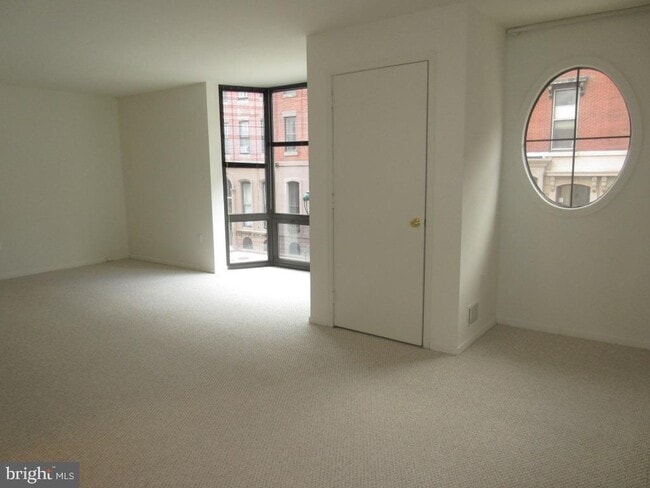 Photo - 2028 Walnut St