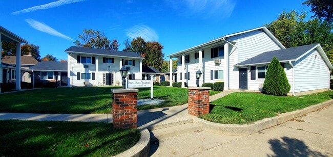 Building Photo - Nemoir Manor Apartments