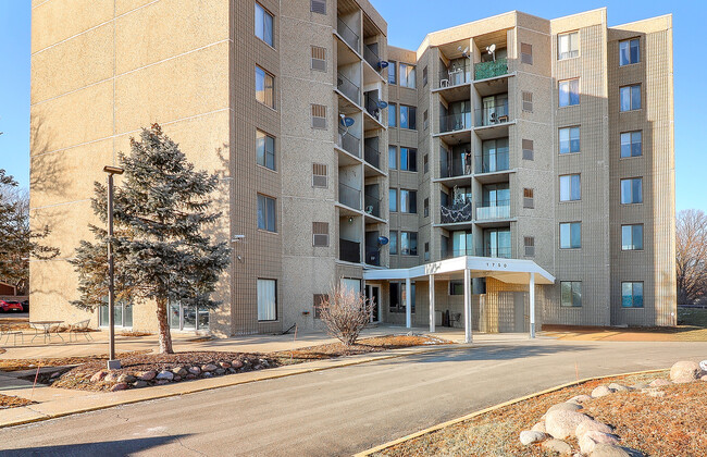 Photo - 1750 N Marywood Ave Condo Unit 313