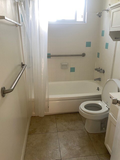3674 Empire Dr Unit 2