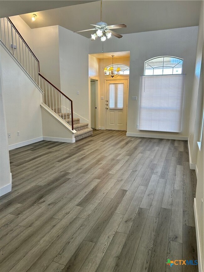 Photo - 2203 Tracey Ann Ln