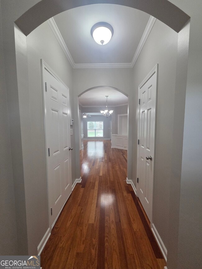 Photo - 2720 Beynon Ln NE