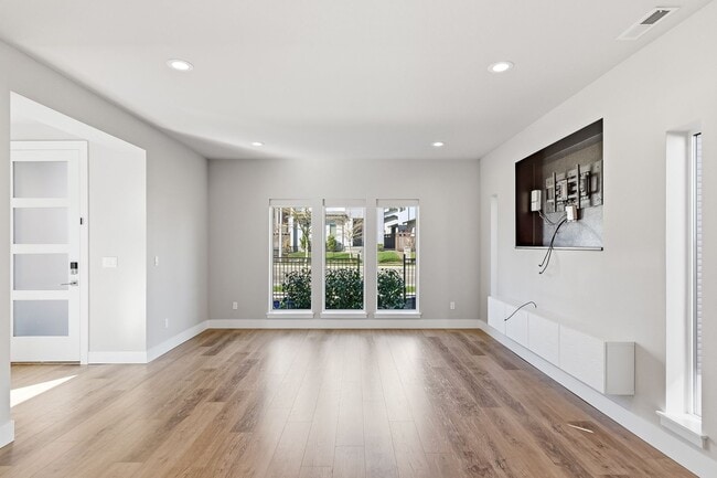 Photo - Modern Happy Valley Home with Designer Finishes & Spacious Open Layout