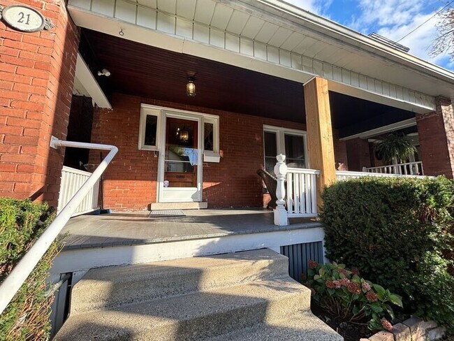 Photo - 21 Barnesdale Ave S