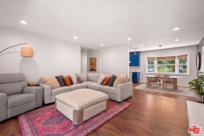 Photo - 25202 Atwood Blvd