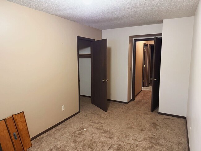 Photo - Blair Bar Unit 1