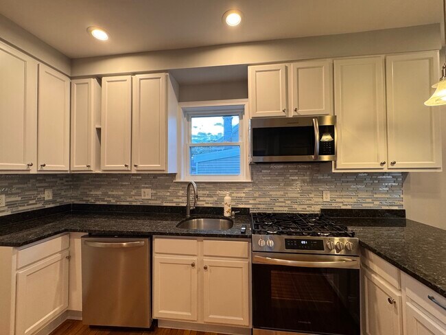 Photo - 7 Pinckney Pl Unit 2