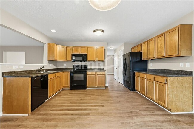 3145 Old Glory Ln