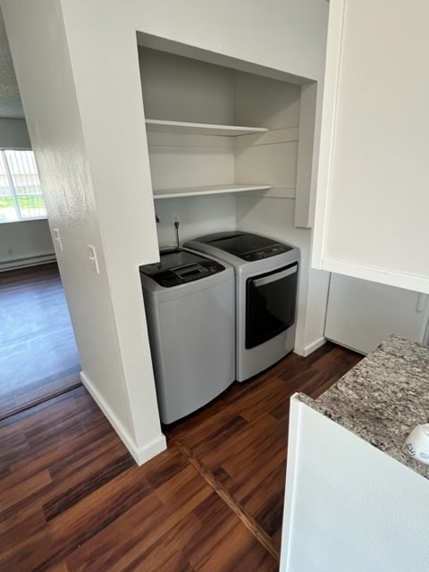 Photo - 2305 E Hartson Ave Unidad 2305