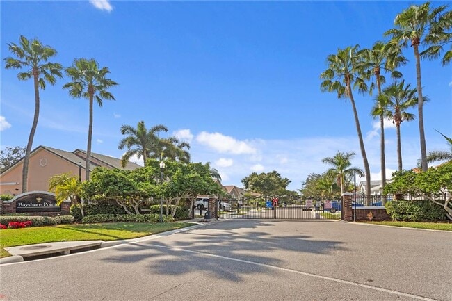 Photo - 3023 Pointeview Dr