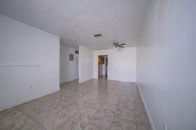 Photo - 11250 SW 7th St