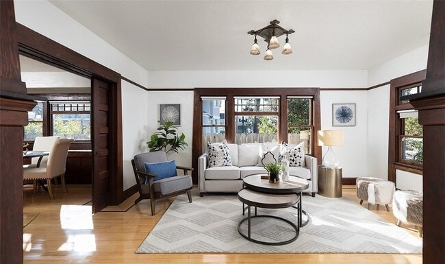 Photo - 127 N Grand St