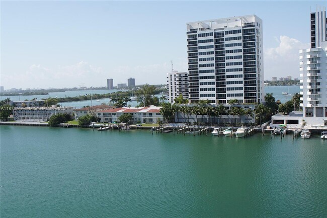Photo - 7928 East Dr Unit 701