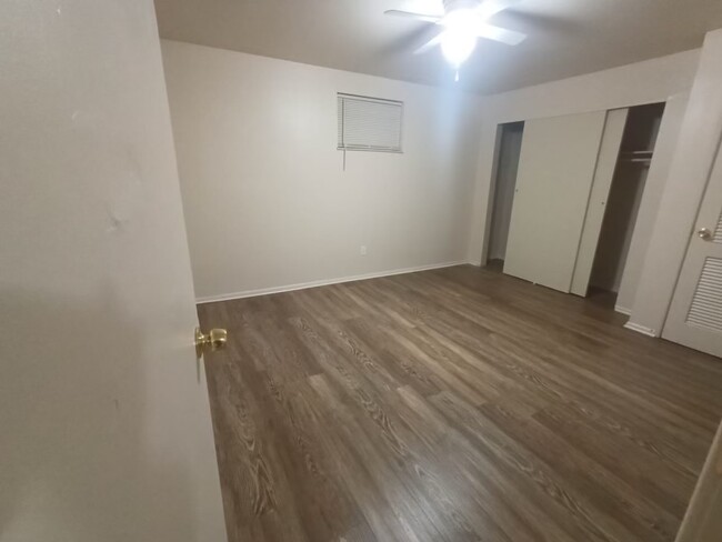 Photo - 5828 Stieren Dr Apartments Unit 5828 - 58