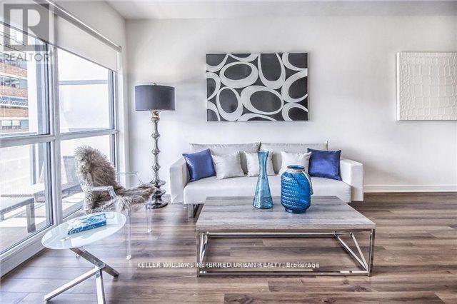 Photo - 210 Simcoe St Unité 804